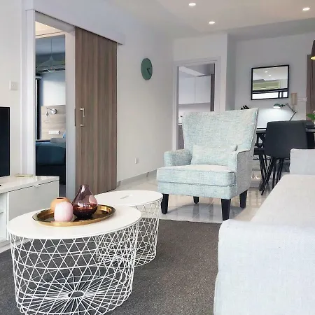 Metro Court לימסול