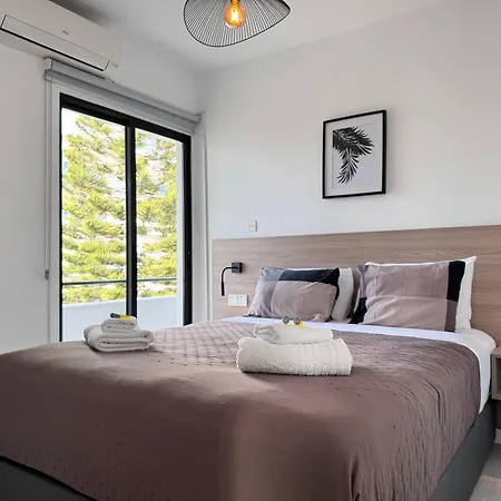 Apartment Metro Court *
